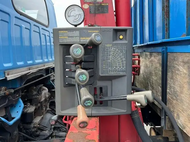 いすゞ エルフ 小型 クレーン付 4段 フックインの中古トラック画像8