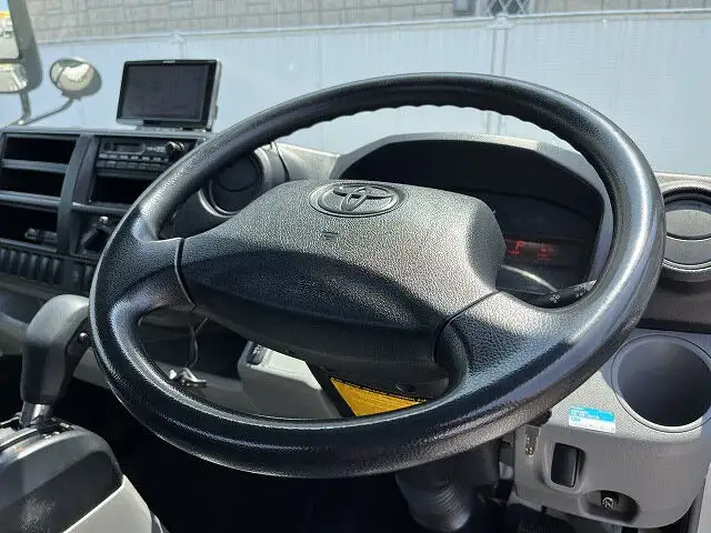 トヨタ トヨエース 小型 平ボディ TKG-XZC710 H28の中古トラック画像9