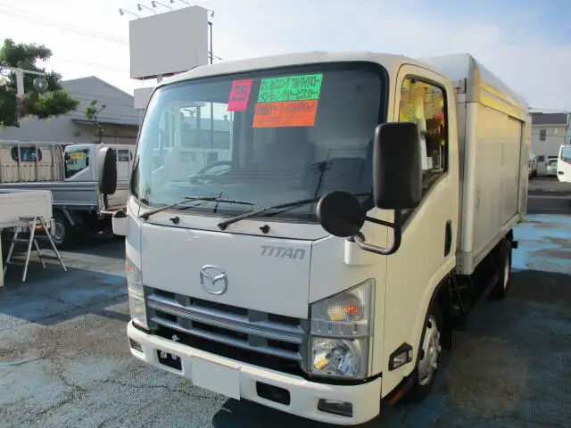 マツダ タイタン 小型 アルミバン ボトルカー サイドドアの中古トラック画像1