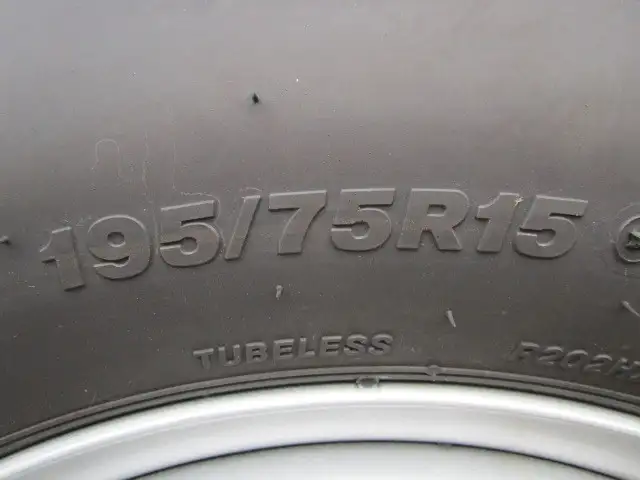 いすゞ エルフ 小型 平ボディ Wキャブ 2RG-NJR88Aの中古トラック画像20