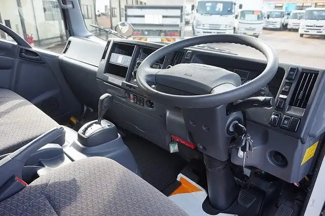 いすゞ エルフ 小型 冷凍冷蔵 低温 床ステンの中古トラック画像11