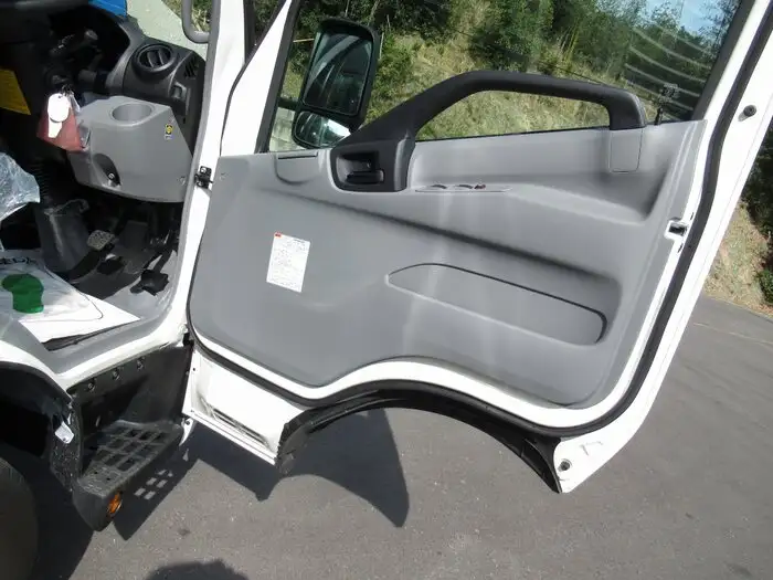 日野 デュトロ 小型 ウイング 2RG-XZU722M R4の中古トラック画像14
