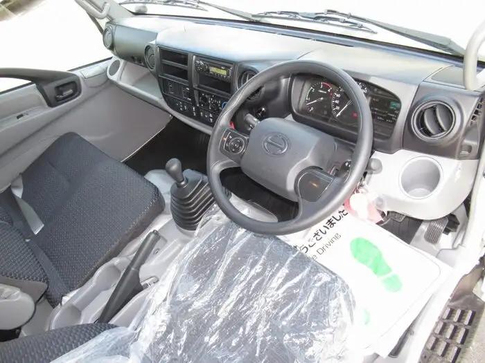 日野 デュトロ 小型 ウイング 2RG-XZU722M R4の中古トラック画像11