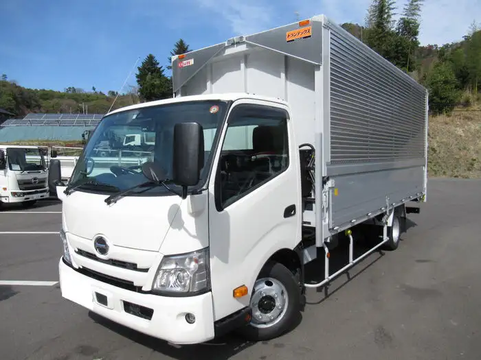 日野 デュトロ 小型 ウイング 2RG-XZU722M R4の中古トラック画像1