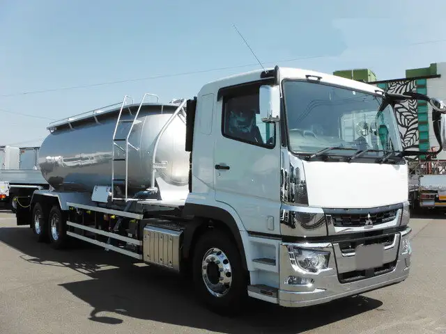 三菱 スーパーグレート 大型 タンク車 その他 2PG-FU74GZの中古トラック画像2