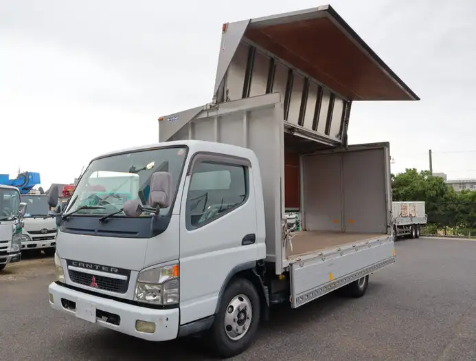 三菱 キャンター 小型 ウイング PA-FE83DEY H17の中古トラック画像1