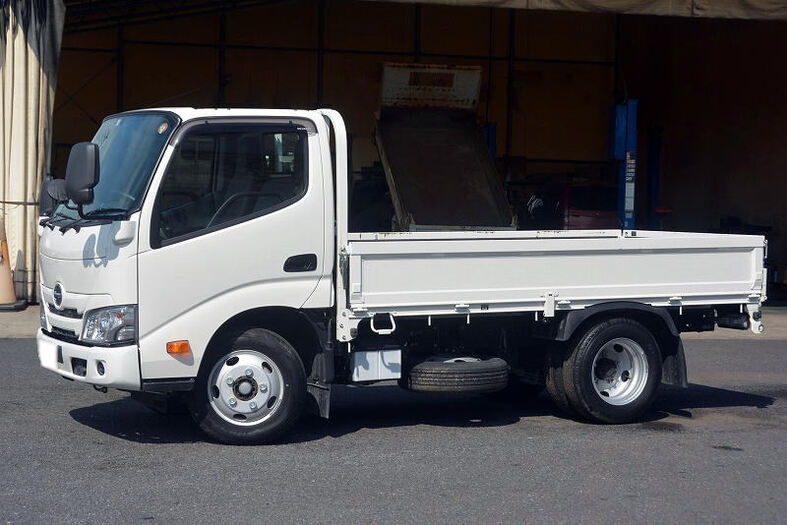 日野 デュトロ 小型 平ボディ Wキャブ パワーゲート の中古トラック【車両No.115875】