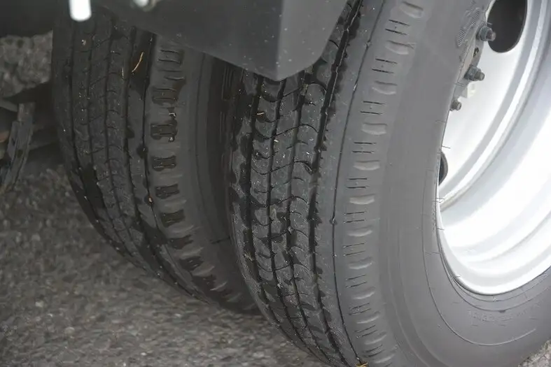 日野 デュトロ 小型 平ボディ 2RG-XZU605M R2の中古トラック画像20