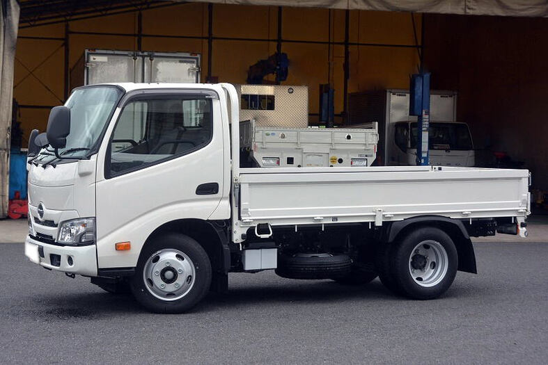 日野 デュトロ 小型 平ボディ ショート 2RG-XZU605M
