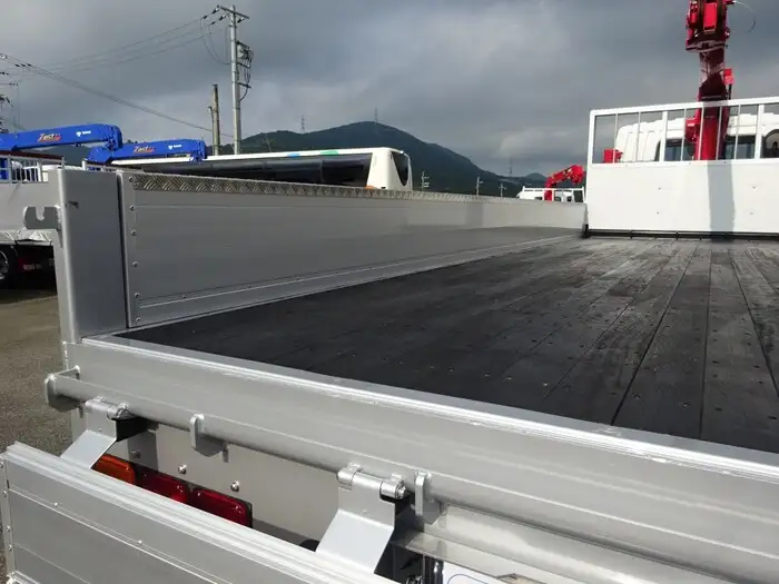 三菱 ファイター 中型/増トン 車両重機運搬 4段クレーン ラジコンの中古トラック画像7