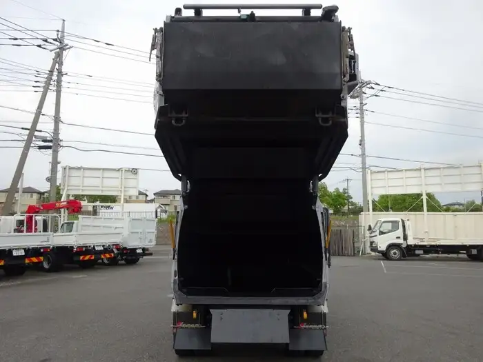 いすゞ エルフ 小型 パッカー車 プレス式 回転ダンプ式の中古トラック画像8