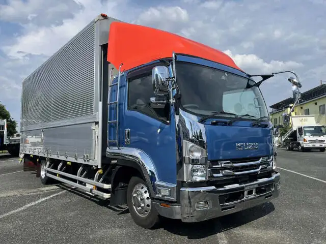 いすゞ フォワード 中型/増トン ウイング エアサス ベッドの中古トラック画像3