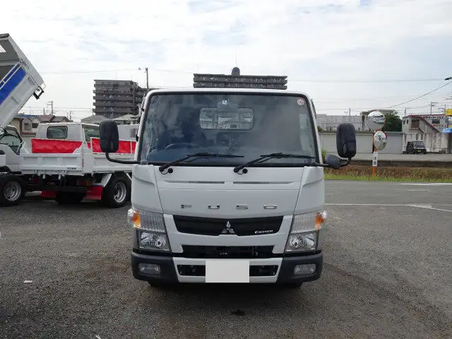 三菱 キャンター 小型 平ボディ TPG-FBA00 H28の中古トラック画像2