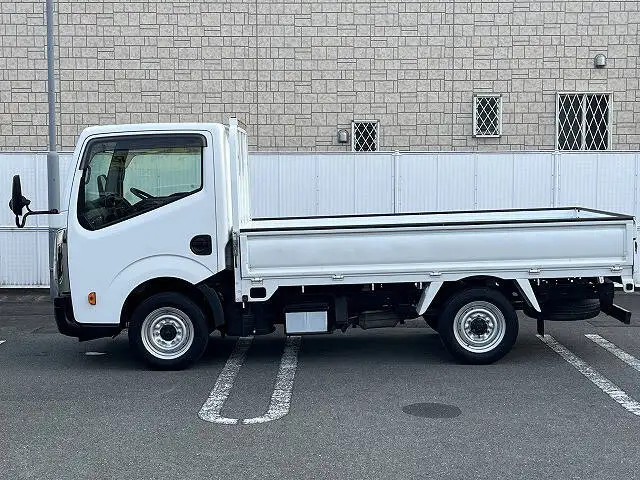 日産 アトラス 小型 平ボディ 床鉄板 SDG-SZ5F24の中古トラック画像4