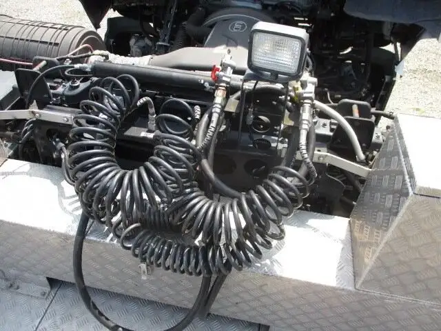 日産UD クオン 大型 トラクター ハイルーフ 1デフの中古トラック画像6