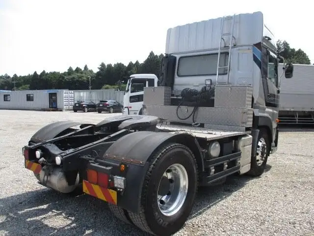 日産UD クオン 大型 トラクター ハイルーフ 1デフの中古トラック画像3