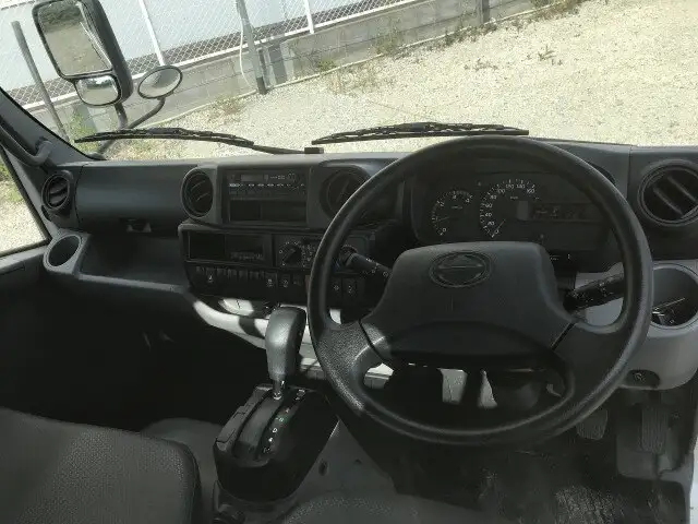 日野 デュトロ 小型 平ボディ 床鉄板 TKG-XZC645Mの中古トラック画像9