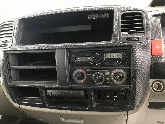 日産 アトラス 小型 平ボディ Wキャブ 床鉄板の中古トラック画像12