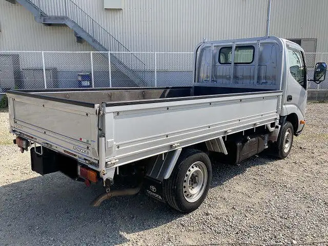 トヨタ トヨエース 小型 平ボディ LDF-KDY281 H26の中古トラック画像3