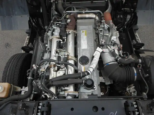 いすゞ ギガ 大型 トラクター ハイルーフ 1デフの中古トラック画像18
