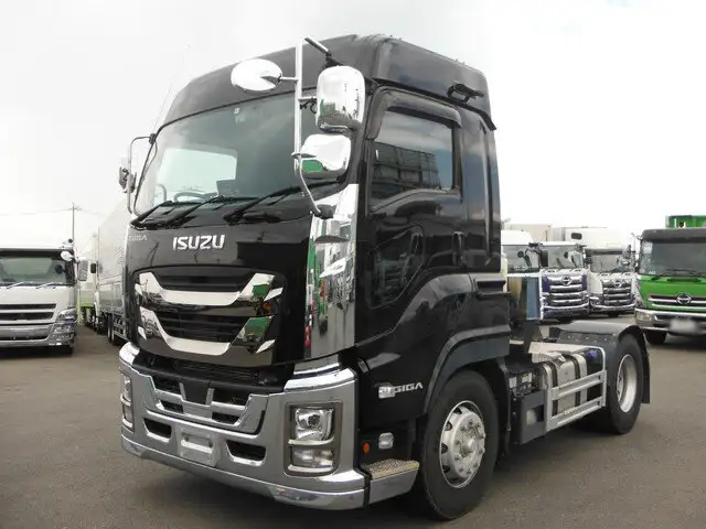 いすゞ ギガ 大型 トラクター ハイルーフ 1デフの中古トラック画像1