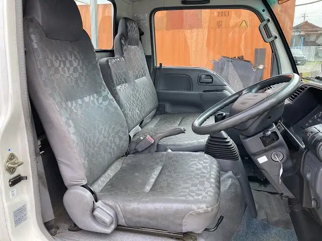 マツダ タイタン 小型 平ボディ KR-LKR69 H18の中古トラック画像10