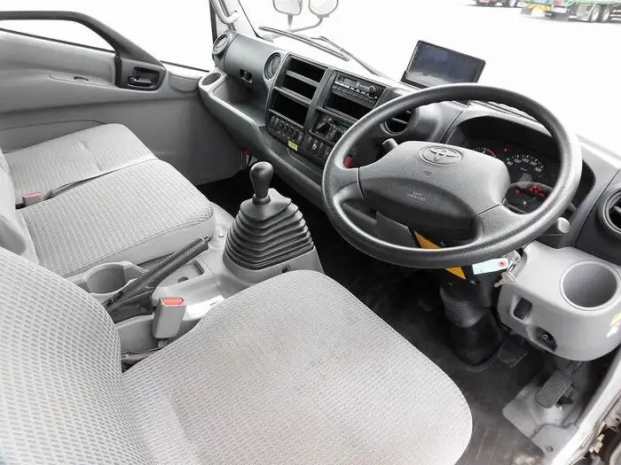 トヨタ トヨエース 小型 ウイング 床鉄板 TKG-XZU720の中古トラック画像9