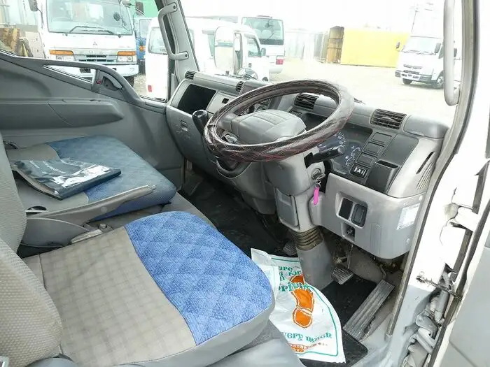 三菱 キャンター 小型 タンク車 ローリー PA-FE73DCの中古トラック画像9