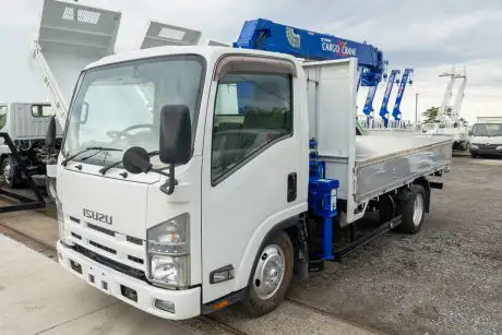 いすゞ エルフ 小型 クレーン付 4段 ラジコンの中古トラック画像1