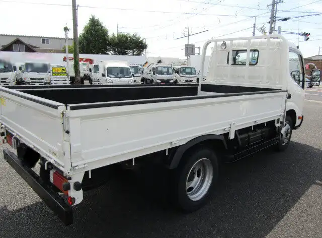 トヨタ トヨエース 小型 平ボディ XZU640 H27の中古トラック画像3