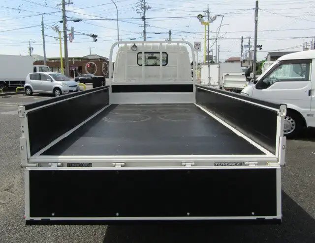 トヨタ トヨエース 小型 平ボディ XZU640 H27の中古トラック画像5