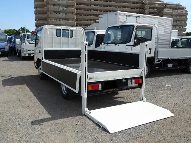 日野 デュトロ 小型 平ボディ パワーゲート TPG-XZC605Mの中古トラック画像5