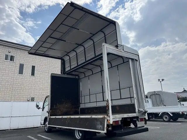 いすゞ エルフ 小型 ウイング 幌ウイング KR-NKR81LAVの中古トラック画像6