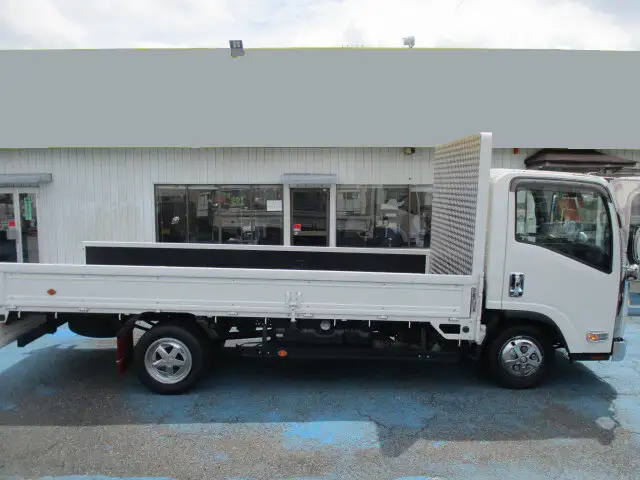 いすゞ エルフ 小型 平ボディ TRG-NLR85AR H29の中古トラック画像4