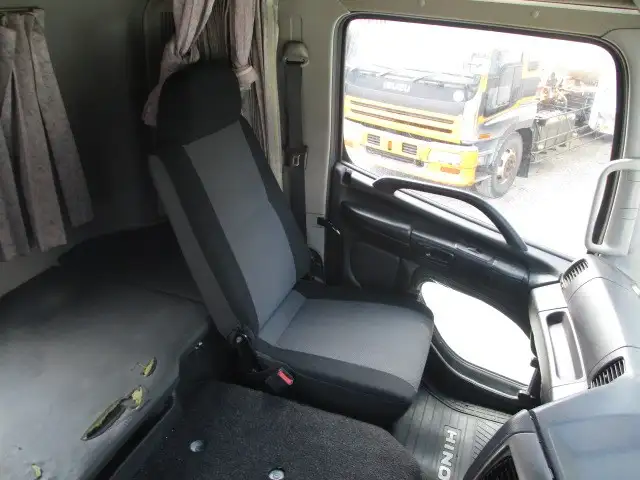 日野 プロフィア 大型 トラクター 1デフ ベッドの中古トラック画像9