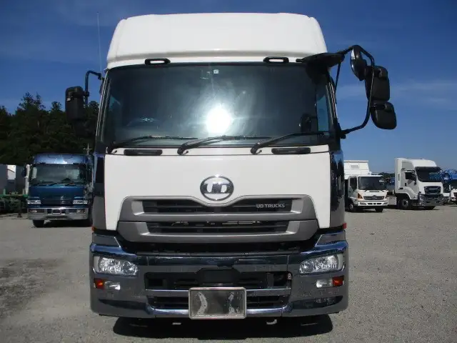日産UD クオン 大型 トラクター 1デフ ベッドの中古トラック画像2