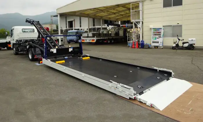 三菱 キャンター 小型 車両重機運搬 ラジコン ウインチの中古トラック画像1