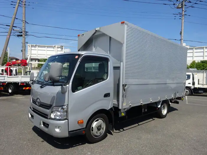 トヨタ トヨエース 小型 ウイング TKG-XZU710 H25の中古トラック画像1
