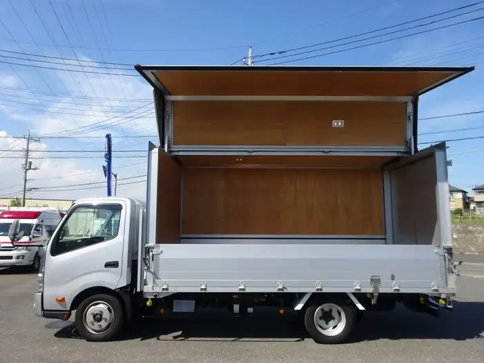 トヨタ トヨエース 小型 ウイング TKG-XZU710 H25の中古トラック画像4