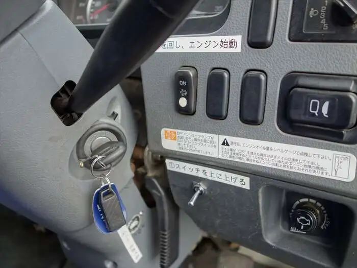 三菱 ファイター 中型/増トン 平ボディ PDG-FK71D H20の中古トラック画像13