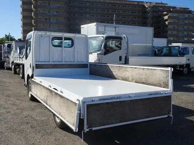 日産 アトラス 小型 平ボディ 床鉄板 PDG-SZ5F24の中古トラック画像5