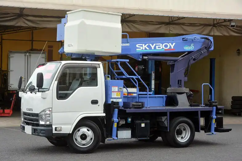 いすゞ エルフ 小型 高所・建柱車 高所作業車 TKG-NKR85N の中古トラック【車両No.132095】