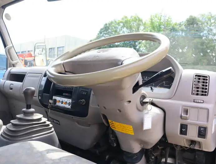 日野 デュトロ 小型 タンク車 散水車 BDG-XZU404Xの中古トラック画像8