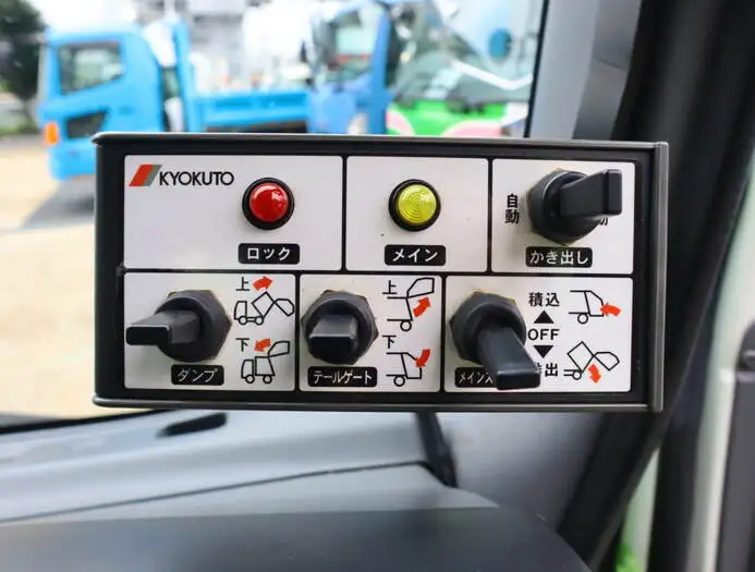 マツダ タイタン 小型 パッカー車 巻き込み式 TPG-LMR85Nの中古トラック画像16