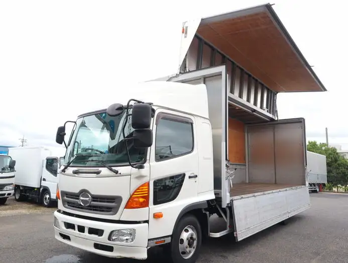 日野 レンジャー 中型/増トン ウイング ベッド TKG-FD7JLAAの中古トラック画像1