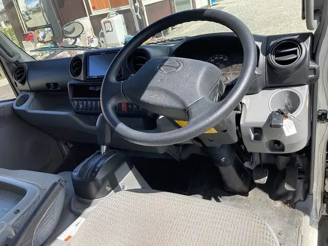 日野 デュトロ 小型 平ボディ TPG-XZU605M H29の中古トラック画像9