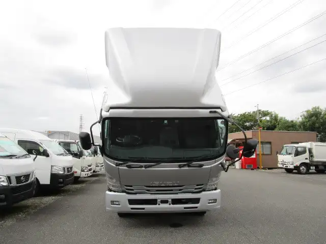 いすゞ フォワード 中型/増トン ウイング エアサス ベッドの中古トラック画像8