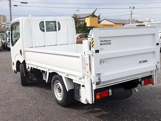 日産 アトラス 小型 平ボディ パワーゲート CBF-SQ1F24の中古トラック画像3