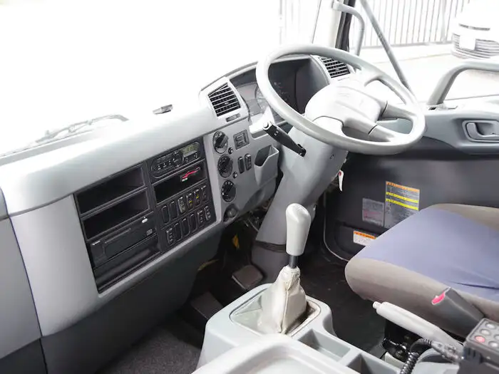 三菱 ファイター 中型/増トン ウイング エアサス ベッドの中古トラック画像12