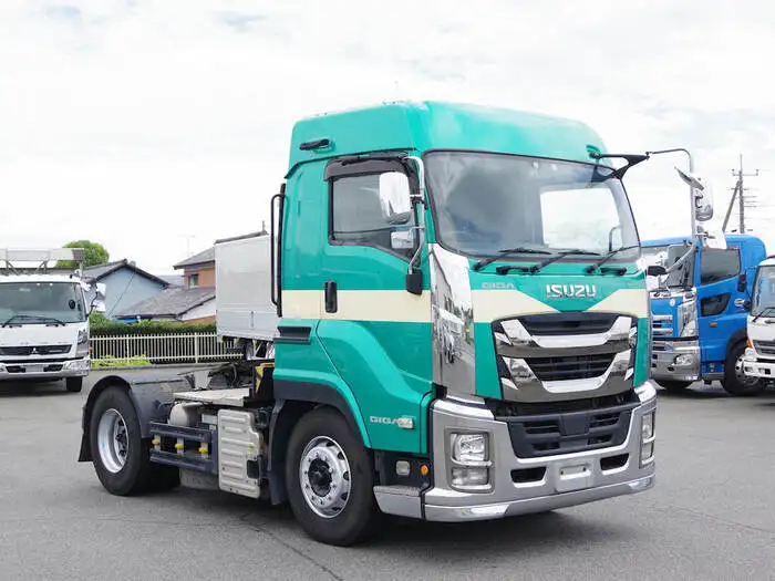 いすゞ ギガ 大型 トラクター ハイルーフ 1デフの中古トラック画像2